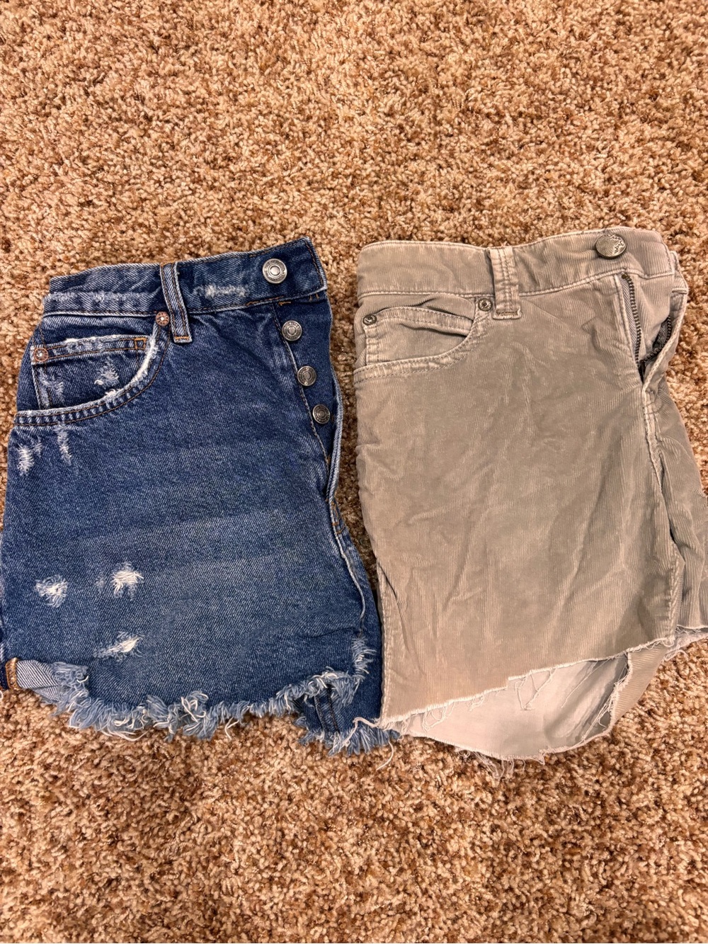 FREE PEOPLE Denim Shorts & Washed Khaki Shorts - Pack of 2
